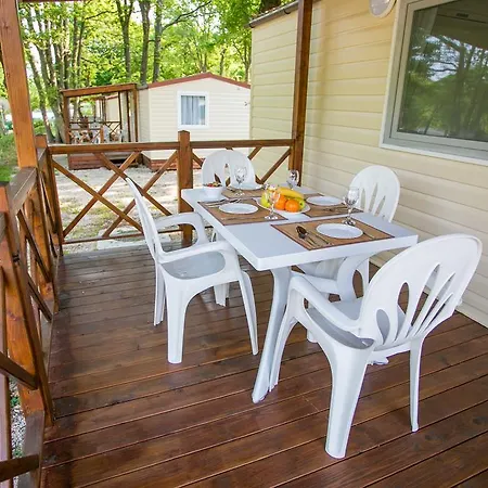 Istria Mobile Homes Zelena Laguna ホリデーパーク ヴルサル