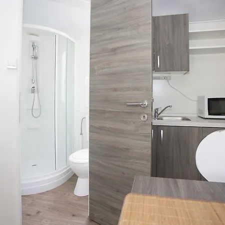 ホリデーパーク Istria Mobile Homes Zelena Laguna ヴルサル