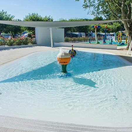 ホリデーパーク Istria Mobile Homes Zelena Laguna 4*